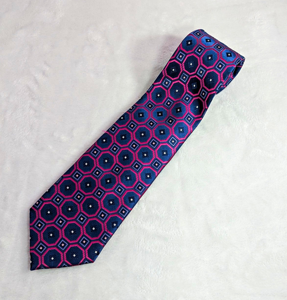 VTG Stafford Executive Silk Tie 90s Y2K Navy Blue Red Geo Medallion Foulard 3.5"